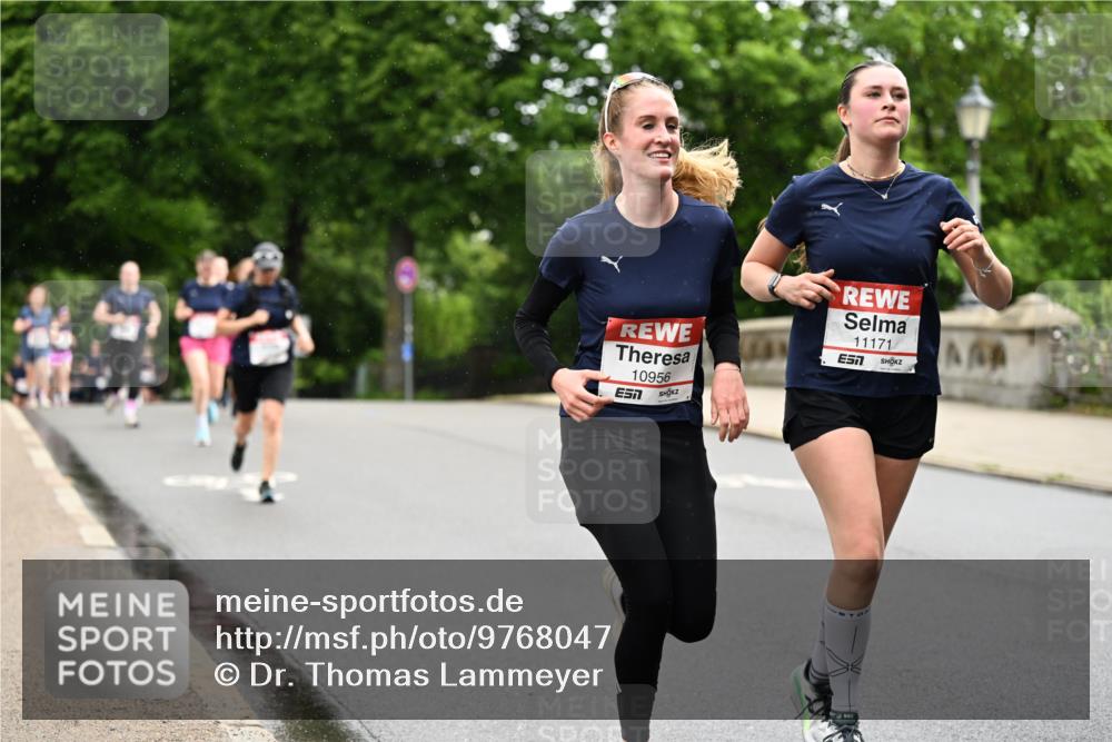 14.06.2026 - REWE Women's Run Dr. Thomas Lammeyer http://msf.ph/oto/9768047 14.06.2026 09:44:39 Laufen 10956, 7, 11171, 7 meine-sportfotos.de