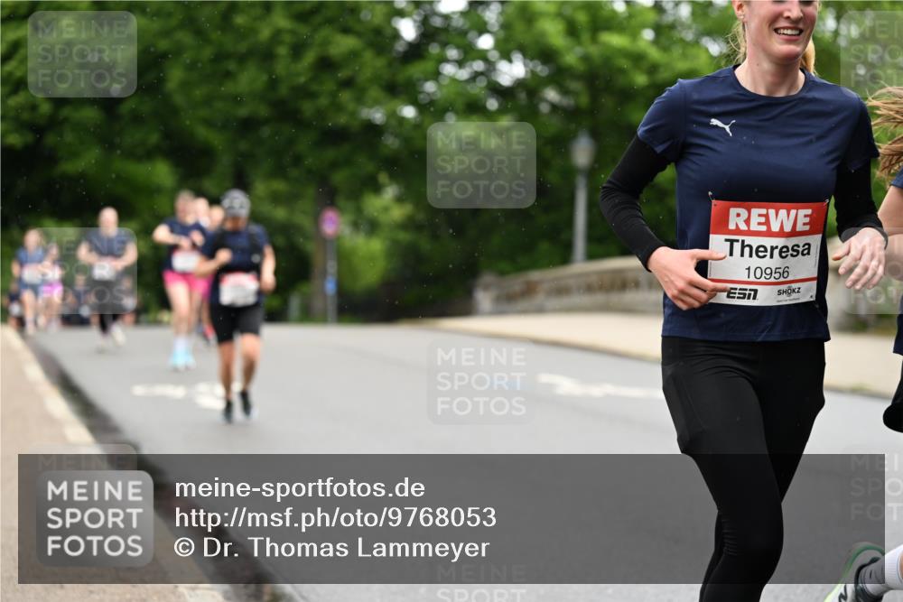 14.06.2026 - REWE Women's Run Dr. Thomas Lammeyer http://msf.ph/oto/9768053 14.06.2026 09:44:40 Laufen 10956 meine-sportfotos.de