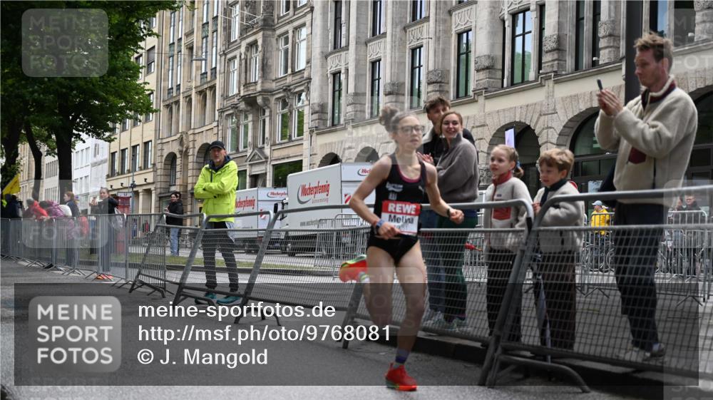 14.06.2026 - REWE Women's Run J. Mangold http://msf.ph/oto/9768081 14.06.2026 09:36:01 Ziel 10051 meine-sportfotos.de