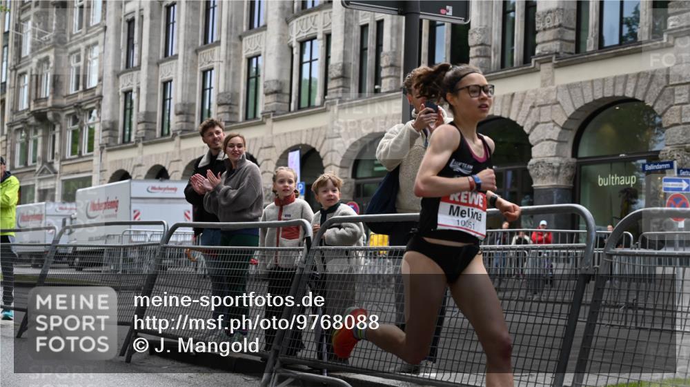 14.06.2026 - REWE Women's Run J. Mangold http://msf.ph/oto/9768088 14.06.2026 09:36:02 Ziel 10051 meine-sportfotos.de