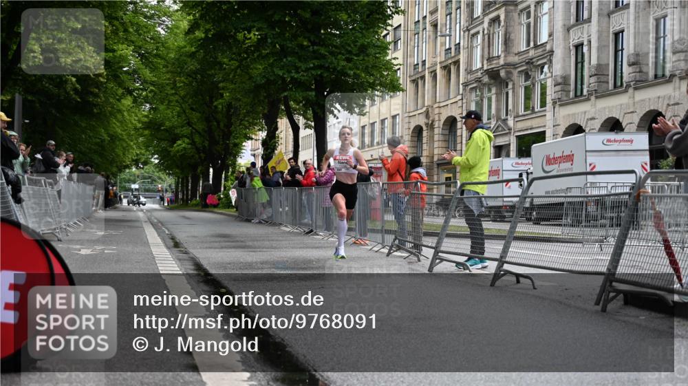 14.06.2026 - REWE Women's Run J. Mangold http://msf.ph/oto/9768091 14.06.2026 09:36:43 Ziel 11246 meine-sportfotos.de