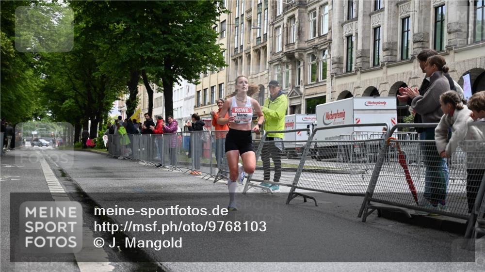 14.06.2026 - REWE Women's Run J. Mangold http://msf.ph/oto/9768103 14.06.2026 09:36:44 Ziel 11246 meine-sportfotos.de