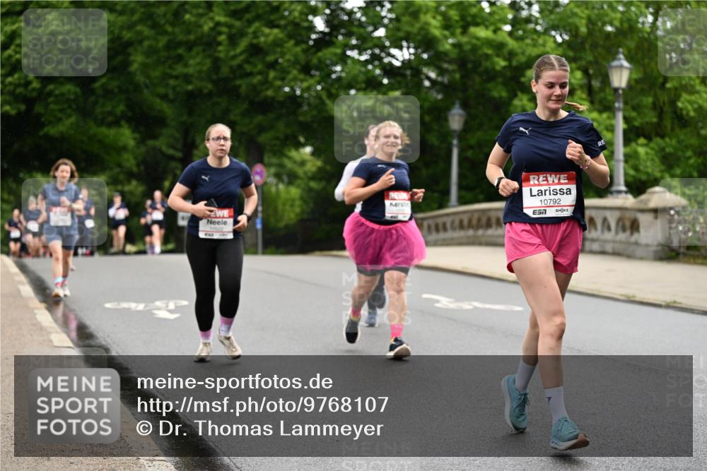 14.06.2026 - REWE Women's Run Dr. Thomas Lammeyer http://msf.ph/oto/9768107 14.06.2026 09:44:44 Laufen 10792 meine-sportfotos.de