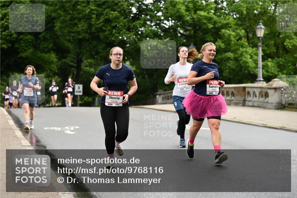 14.06.2026 - REWE Women's Run Dr. Thomas Lammeyer http://msf.ph/oto/9768116 14.06.2026 09:44:45 Laufen 10522, 9, 11377, 10101 meine-sportfotos.de