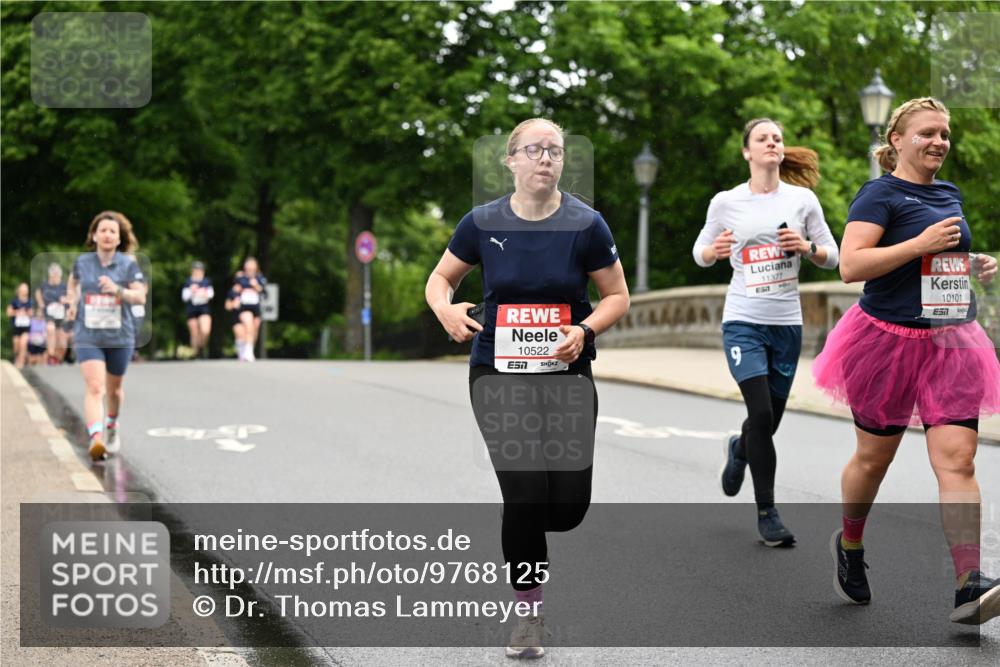 14.06.2026 - REWE Women's Run Dr. Thomas Lammeyer http://msf.ph/oto/9768125 14.06.2026 09:44:46 Laufen 10522, 7, 9, 11377, 10101, 7 meine-sportfotos.de