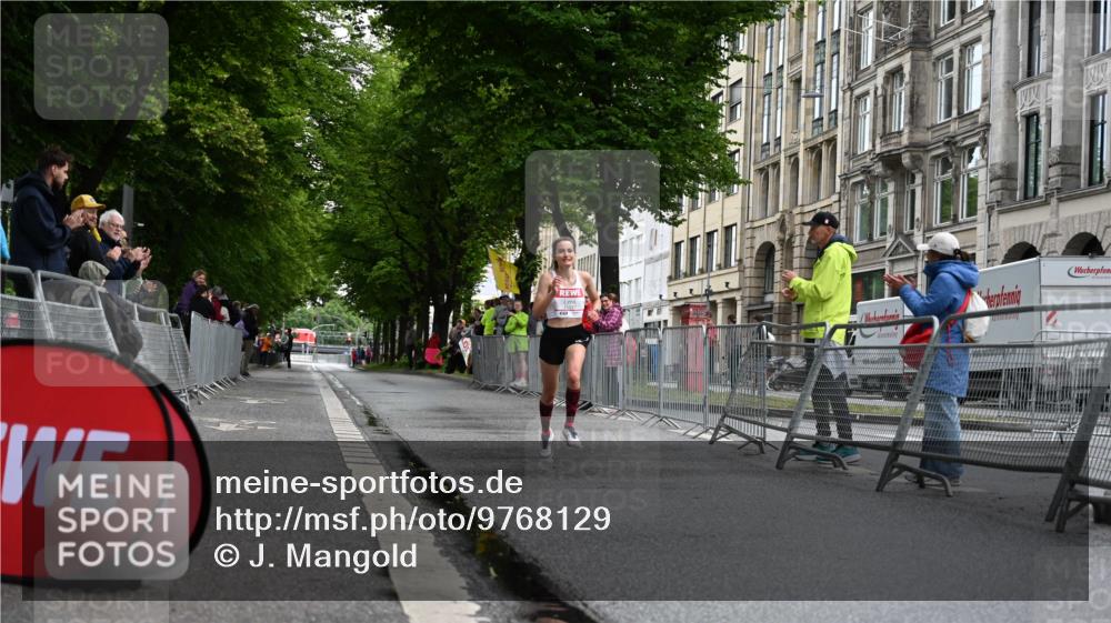 14.06.2026 - REWE Women's Run J. Mangold http://msf.ph/oto/9768129 14.06.2026 09:40:14 Ziel 11517 meine-sportfotos.de