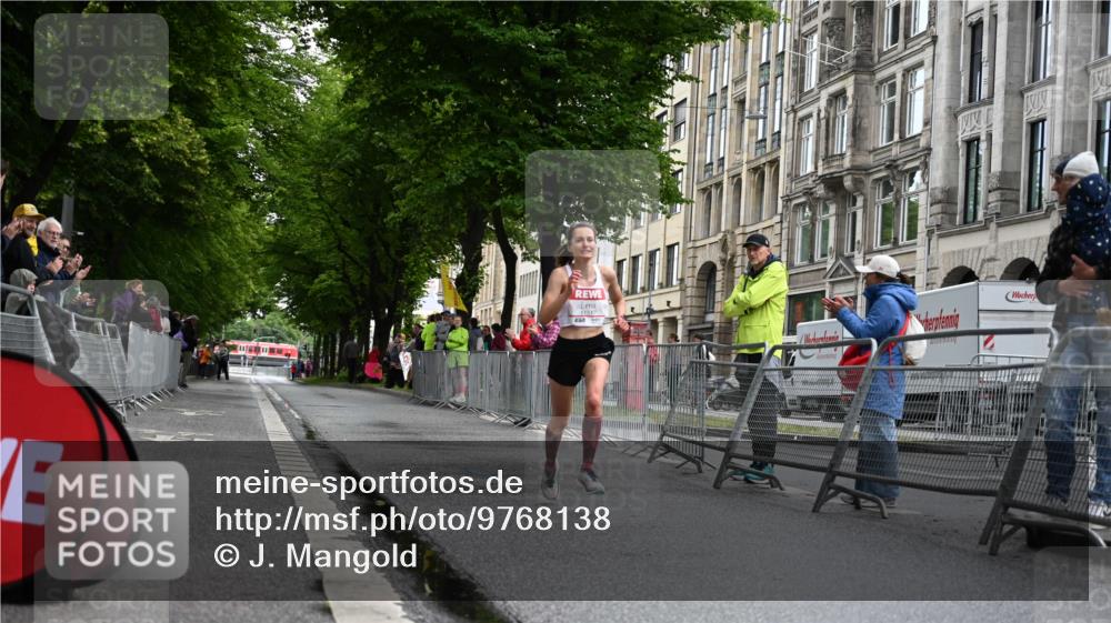 14.06.2026 - REWE Women's Run J. Mangold http://msf.ph/oto/9768138 14.06.2026 09:40:15 Ziel 11517 meine-sportfotos.de