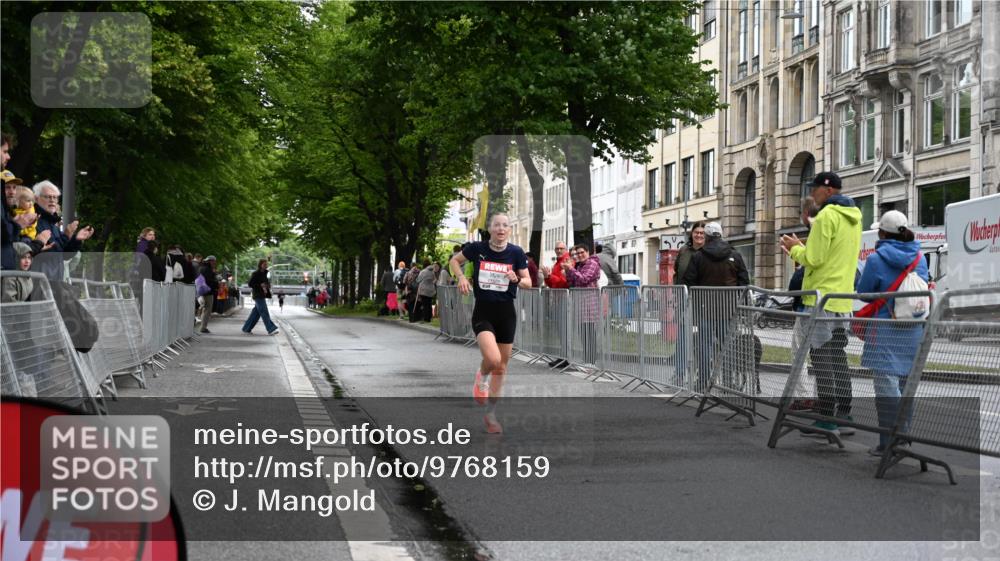 14.06.2026 - REWE Women's Run J. Mangold http://msf.ph/oto/9768159 14.06.2026 09:41:21 Ziel 11507 meine-sportfotos.de