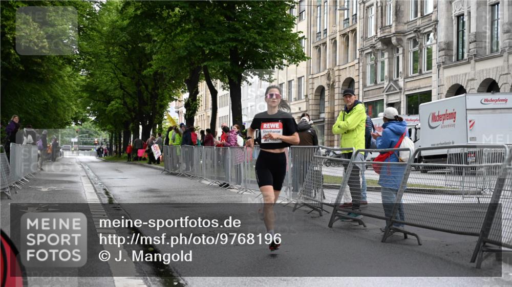 14.06.2026 - REWE Women's Run J. Mangold http://msf.ph/oto/9768196 14.06.2026 09:41:55 Ziel 11471 meine-sportfotos.de