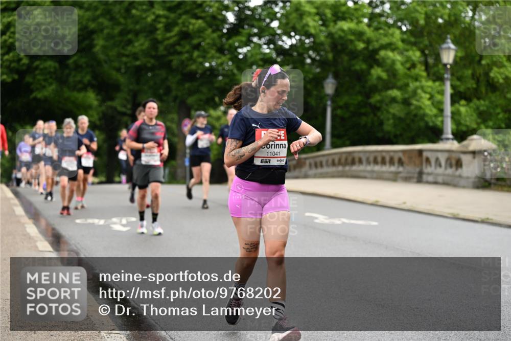 14.06.2026 - REWE Women's Run Dr. Thomas Lammeyer http://msf.ph/oto/9768202 14.06.2026 09:44:51 Laufen 11041, 7, 44 meine-sportfotos.de