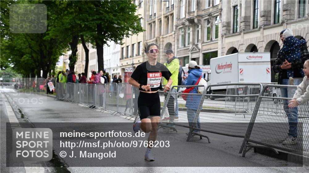 14.06.2026 - REWE Women's Run J. Mangold http://msf.ph/oto/9768203 14.06.2026 09:41:55 Ziel 11471 meine-sportfotos.de