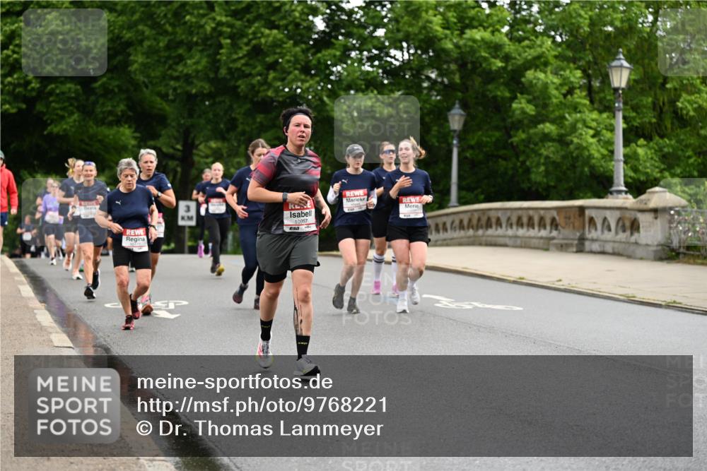 14.06.2026 - REWE Women's Run Dr. Thomas Lammeyer http://msf.ph/oto/9768221 14.06.2026 09:44:53 Laufen 10177, 10967, 57 meine-sportfotos.de