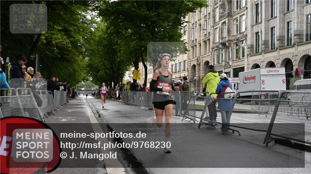 14.06.2026 - REWE Women's Run J. Mangold http://msf.ph/oto/9768230 14.06.2026 09:42:44 Ziel 10080, 10992 meine-sportfotos.de