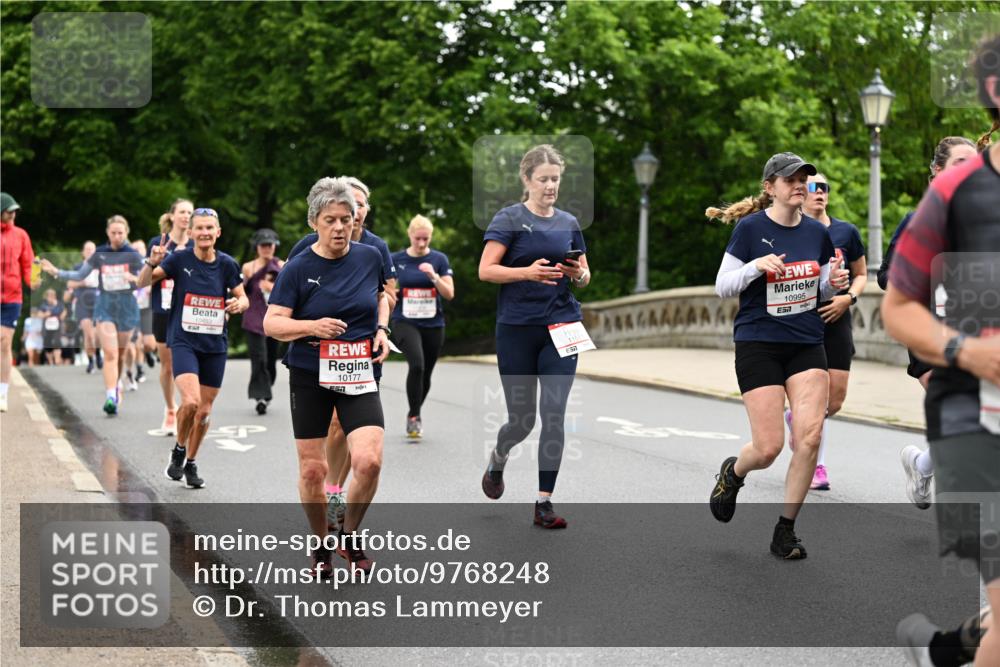 14.06.2026 - REWE Women's Run Dr. Thomas Lammeyer http://msf.ph/oto/9768248 14.06.2026 09:44:55 Laufen 10453, 10177, 57, 11511, 10995, 57 meine-sportfotos.de