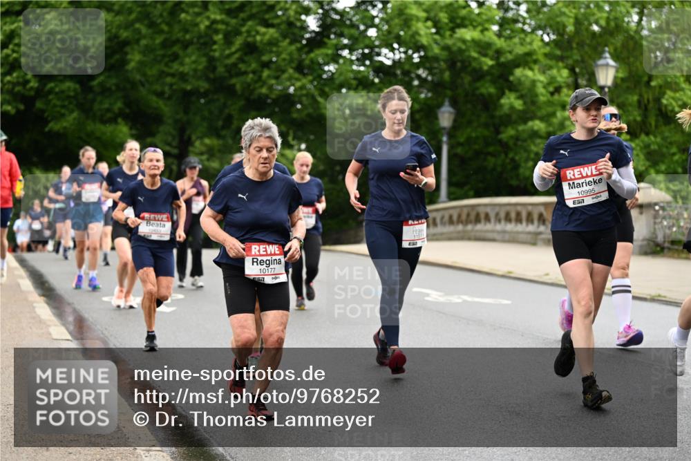 14.06.2026 - REWE Women's Run Dr. Thomas Lammeyer http://msf.ph/oto/9768252 14.06.2026 09:44:55 Laufen 10453, 10177, 10995 meine-sportfotos.de