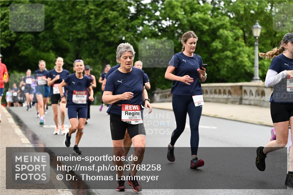 14.06.2026 - REWE Women's Run Dr. Thomas Lammeyer http://msf.ph/oto/9768258 14.06.2026 09:44:56 Laufen 10453, 10177, 51 meine-sportfotos.de