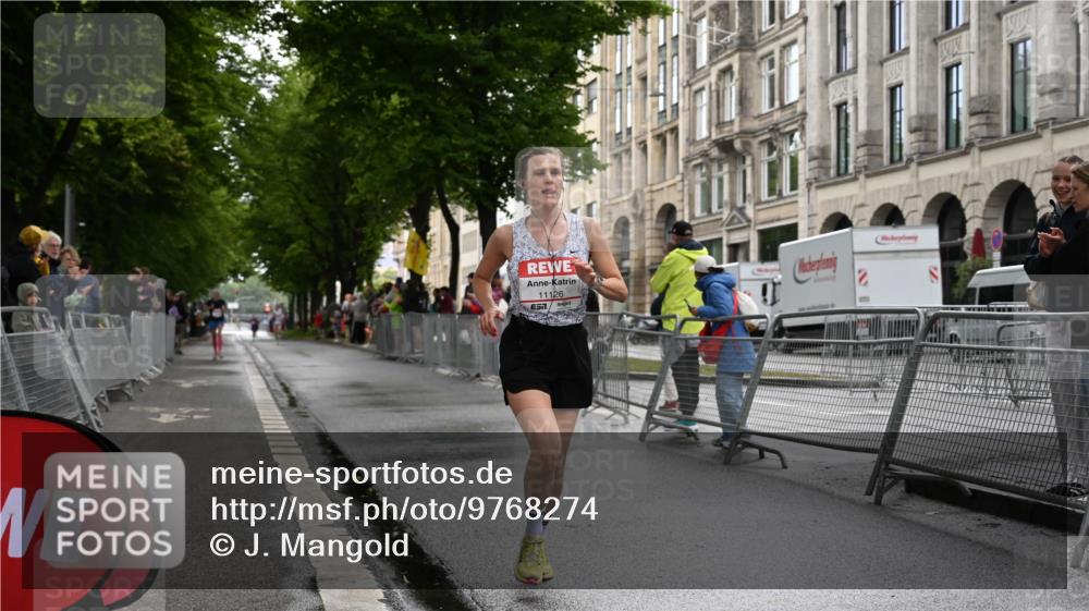 14.06.2026 - REWE Women's Run J. Mangold http://msf.ph/oto/9768274 14.06.2026 09:43:08 Ziel 11126 meine-sportfotos.de
