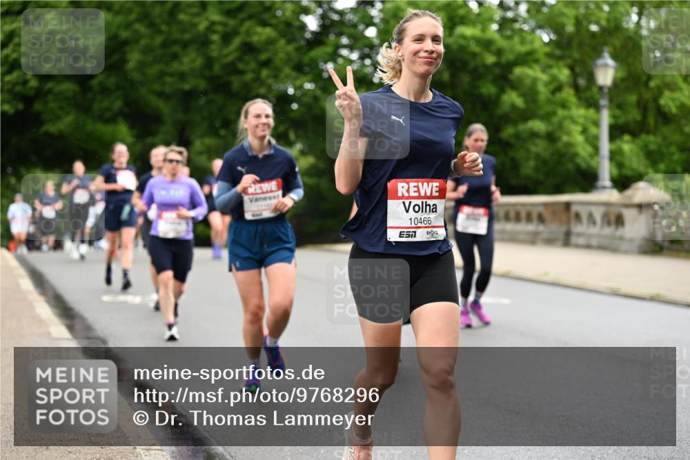 14.06.2026 - REWE Women's Run Dr. Thomas Lammeyer http://msf.ph/oto/9768296 14.06.2026 09:44:59 Laufen 150, 10466 meine-sportfotos.de