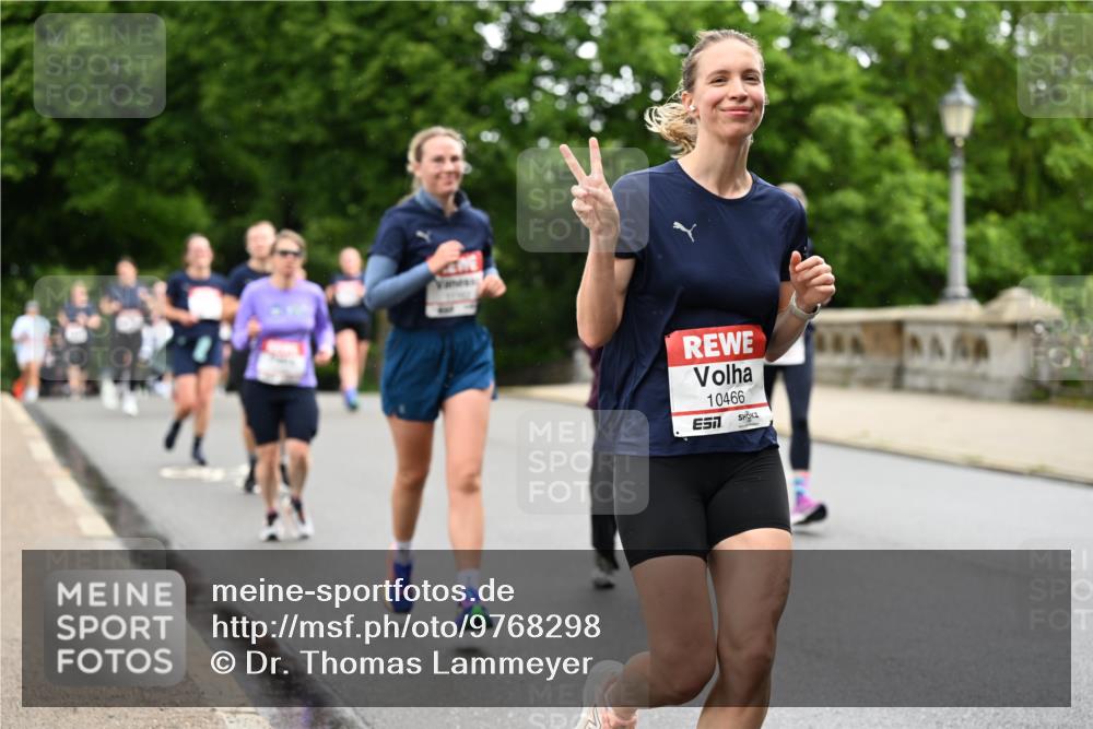14.06.2026 - REWE Women's Run Dr. Thomas Lammeyer http://msf.ph/oto/9768298 14.06.2026 09:44:59 Laufen 10466, 106 meine-sportfotos.de