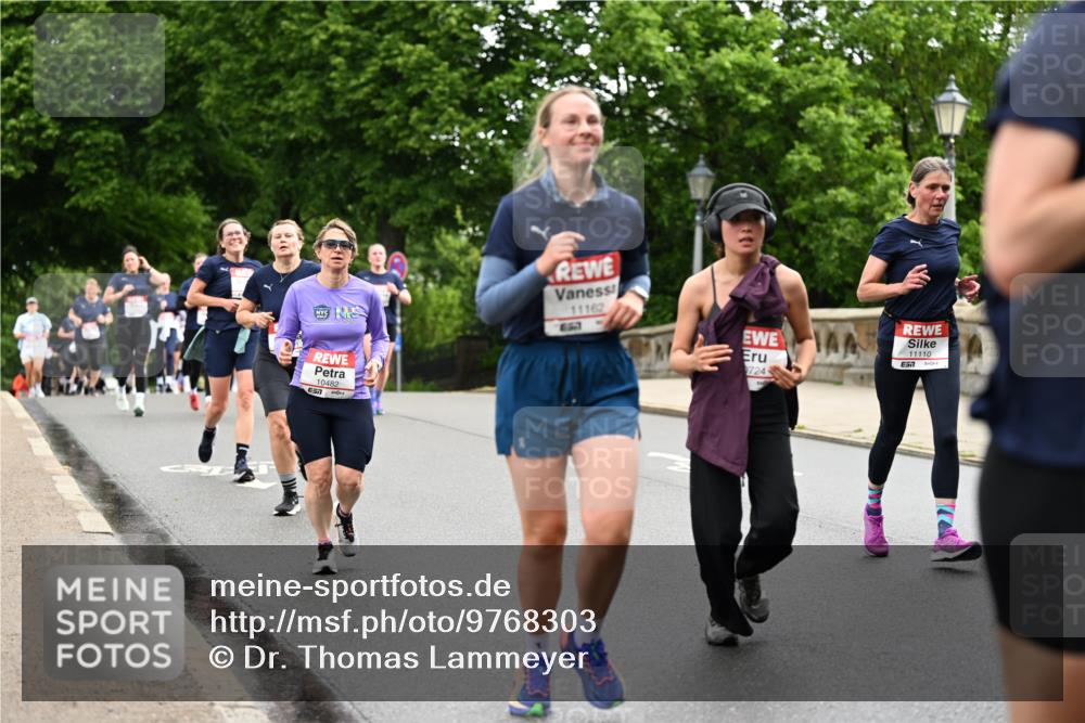 14.06.2026 - REWE Women's Run Dr. Thomas Lammeyer http://msf.ph/oto/9768303 14.06.2026 09:45:00 Laufen 11162, 857, 10482, 724, 11110 meine-sportfotos.de