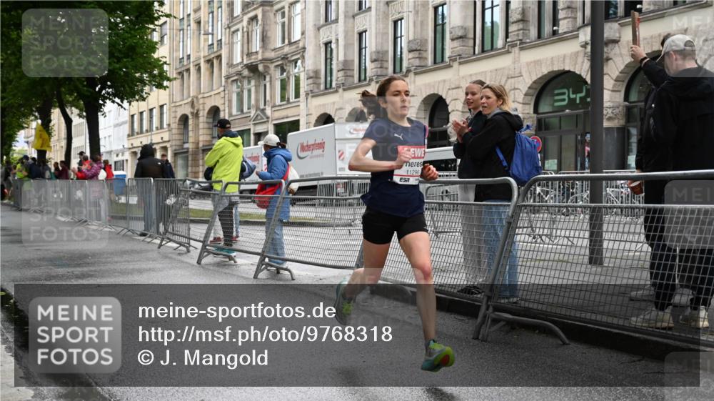 14.06.2026 - REWE Women's Run J. Mangold http://msf.ph/oto/9768318 14.06.2026 09:43:41 Ziel 10859, 11296 meine-sportfotos.de