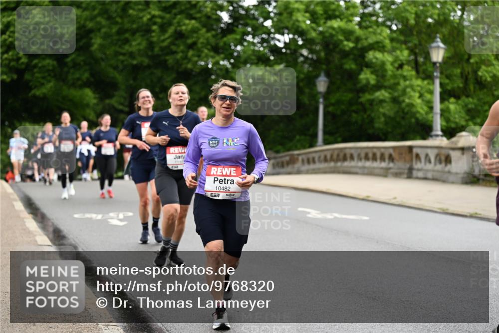 14.06.2026 - REWE Women's Run Dr. Thomas Lammeyer http://msf.ph/oto/9768320 14.06.2026 09:45:01 Laufen 1119, 10482, 7 meine-sportfotos.de