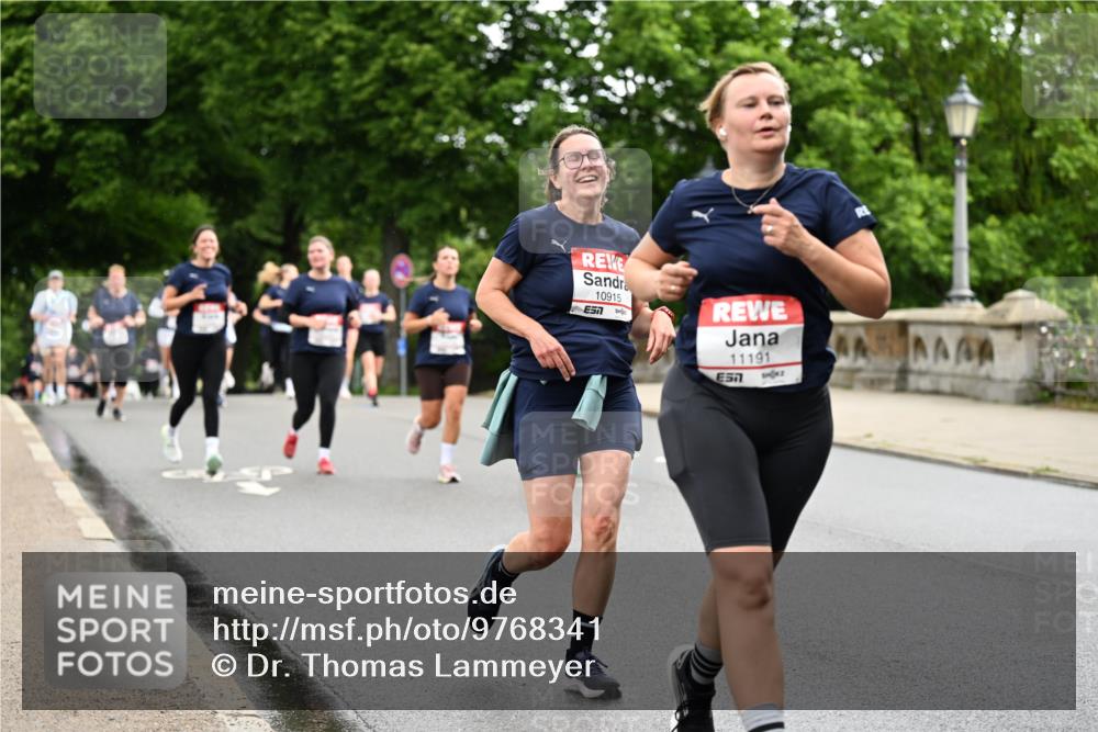 14.06.2026 - REWE Women's Run Dr. Thomas Lammeyer http://msf.ph/oto/9768341 14.06.2026 09:45:02 Laufen 10915, 7, 11191, 57 meine-sportfotos.de