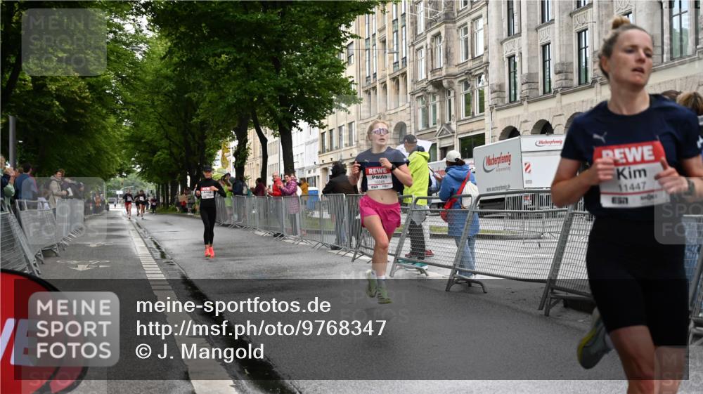 14.06.2026 - REWE Women's Run J. Mangold http://msf.ph/oto/9768347 14.06.2026 09:44:06 Ziel 10245, 10481, 11447 meine-sportfotos.de