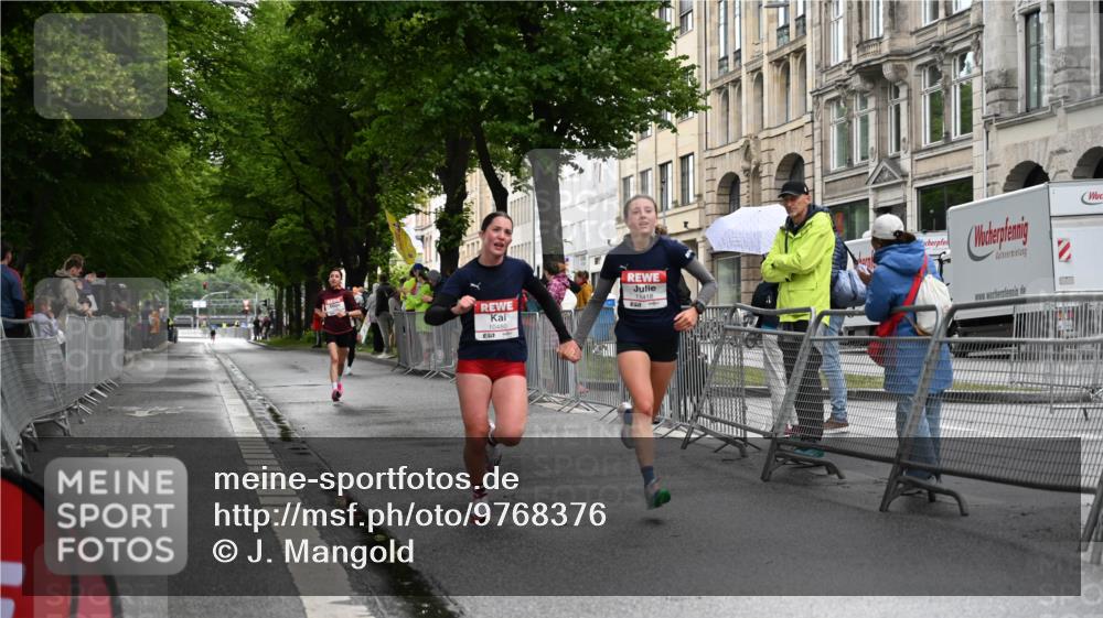 14.06.2026 - REWE Women's Run J. Mangold http://msf.ph/oto/9768376 14.06.2026 09:44:18 Ziel 10328, 10480, 11418 meine-sportfotos.de