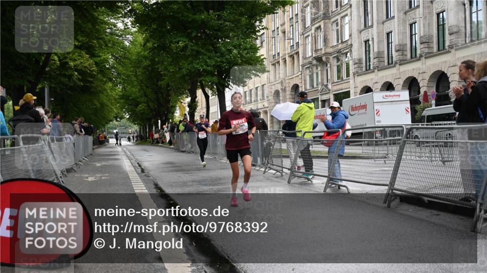 14.06.2026 - REWE Women's Run J. Mangold http://msf.ph/oto/9768392 14.06.2026 09:44:22 Ziel 10328, 10480, 11079, 11418 meine-sportfotos.de