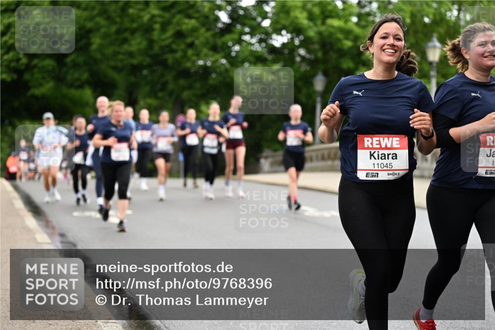 14.06.2026 - REWE Women's Run Dr. Thomas Lammeyer http://msf.ph/oto/9768396 14.06.2026 09:45:07 Laufen 11045, 1 meine-sportfotos.de