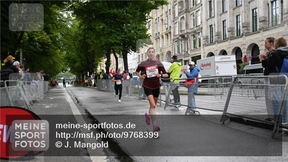 14.06.2026 - REWE Women's Run J. Mangold http://msf.ph/oto/9768399 14.06.2026 09:44:23 Ziel 10328, 10480, 11079, 11418 meine-sportfotos.de