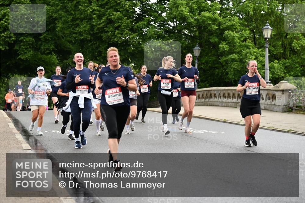 14.06.2026 - REWE Women's Run Dr. Thomas Lammeyer http://msf.ph/oto/9768417 14.06.2026 09:45:08 Laufen 11018, 10805, 1075, 10170, 837, 10824, 11472 meine-sportfotos.de