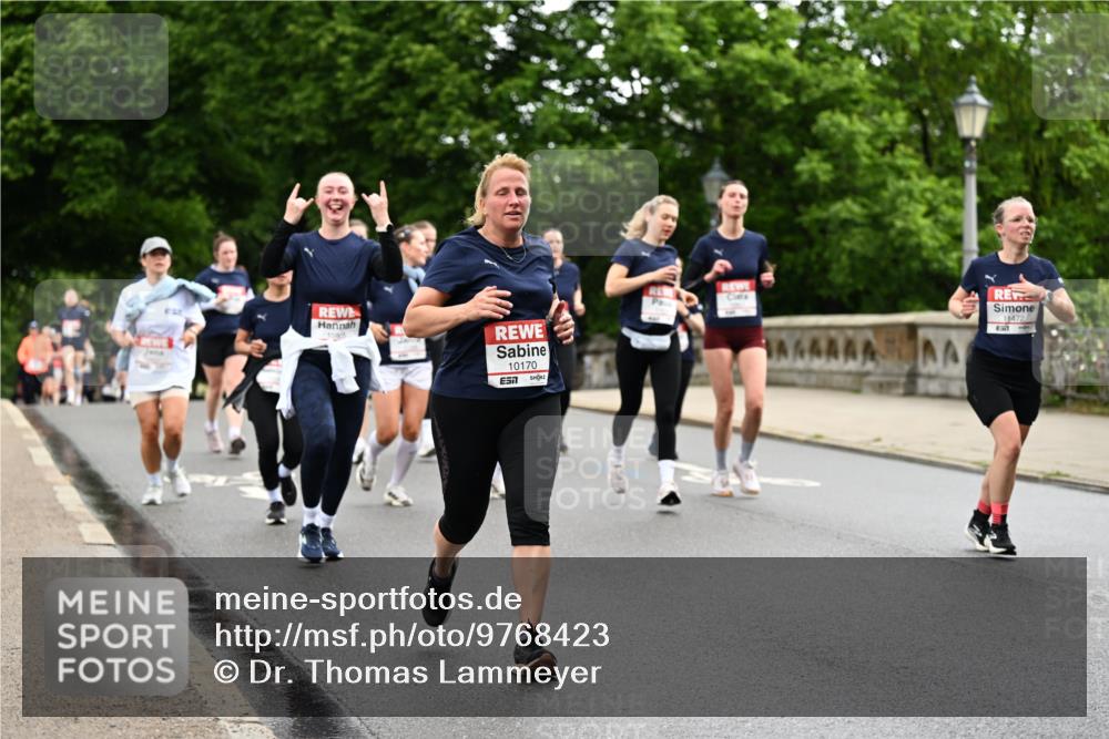 14.06.2026 - REWE Women's Run Dr. Thomas Lammeyer http://msf.ph/oto/9768423 14.06.2026 09:45:09 Laufen 10170, 7, 1464, 11472 meine-sportfotos.de
