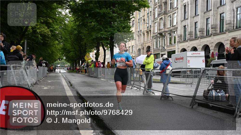 14.06.2026 - REWE Women's Run J. Mangold http://msf.ph/oto/9768429 14.06.2026 09:44:56 Ziel 10072 meine-sportfotos.de