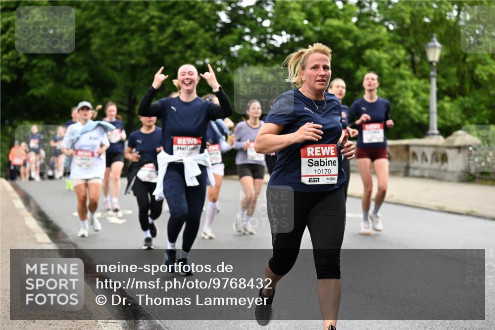 14.06.2026 - REWE Women's Run Dr. Thomas Lammeyer http://msf.ph/oto/9768432 14.06.2026 09:45:09 Laufen 10170, 7 meine-sportfotos.de