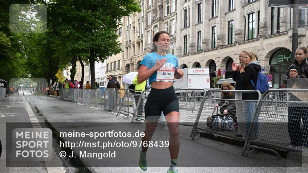 14.06.2026 - REWE Women's Run J. Mangold http://msf.ph/oto/9768439 14.06.2026 09:44:57 Ziel 10072 meine-sportfotos.de