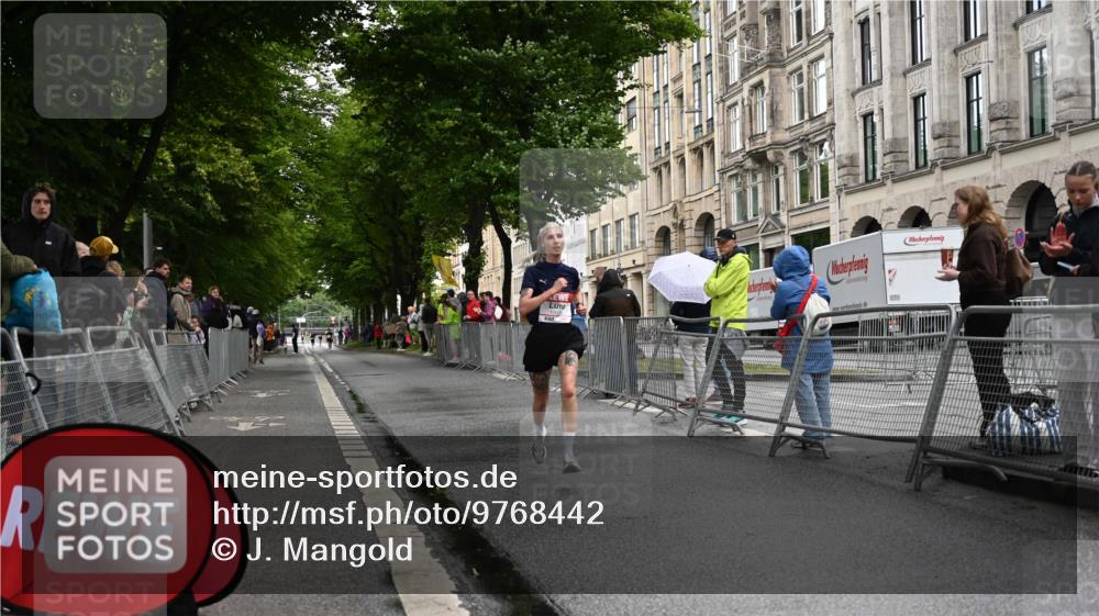 14.06.2026 - REWE Women's Run J. Mangold http://msf.ph/oto/9768442 14.06.2026 09:45:48 Ziel 10020 meine-sportfotos.de