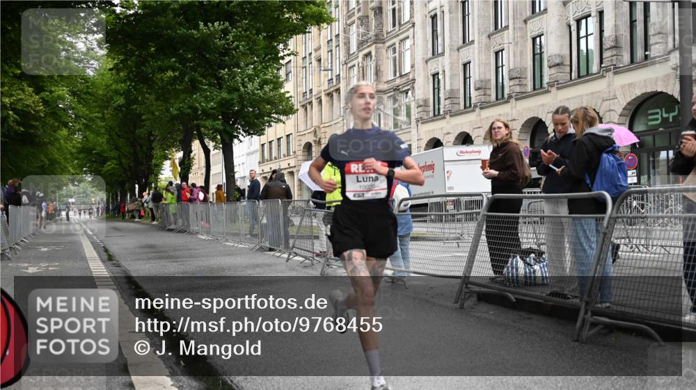 14.06.2026 - REWE Women's Run J. Mangold http://msf.ph/oto/9768455 14.06.2026 09:45:49 Ziel 10020 meine-sportfotos.de