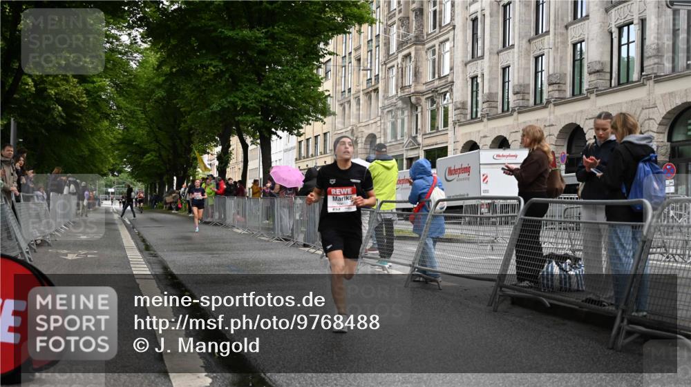 14.06.2026 - REWE Women's Run J. Mangold http://msf.ph/oto/9768488 14.06.2026 09:46:25 Ziel 10892 meine-sportfotos.de