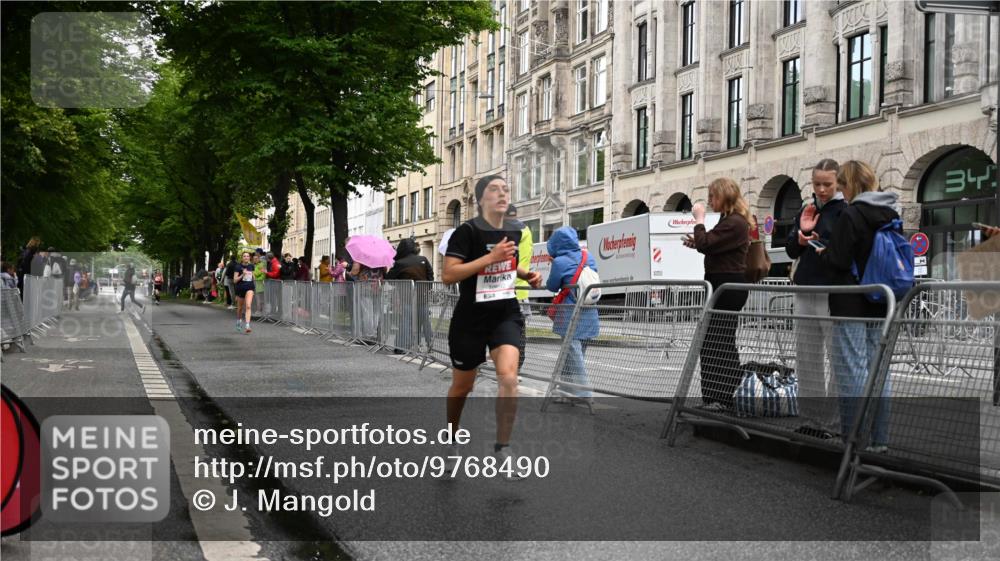 14.06.2026 - REWE Women's Run J. Mangold http://msf.ph/oto/9768490 14.06.2026 09:46:26 Ziel 10892, 11520 meine-sportfotos.de