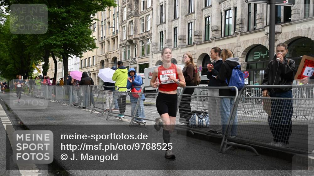 14.06.2026 - REWE Women's Run J. Mangold http://msf.ph/oto/9768525 14.06.2026 09:46:42 Ziel 10430, 11492 meine-sportfotos.de