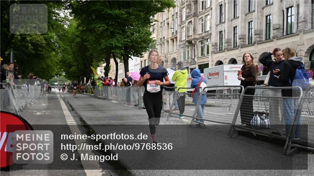 14.06.2026 - REWE Women's Run J. Mangold http://msf.ph/oto/9768536 14.06.2026 09:46:47 Ziel 10430 meine-sportfotos.de