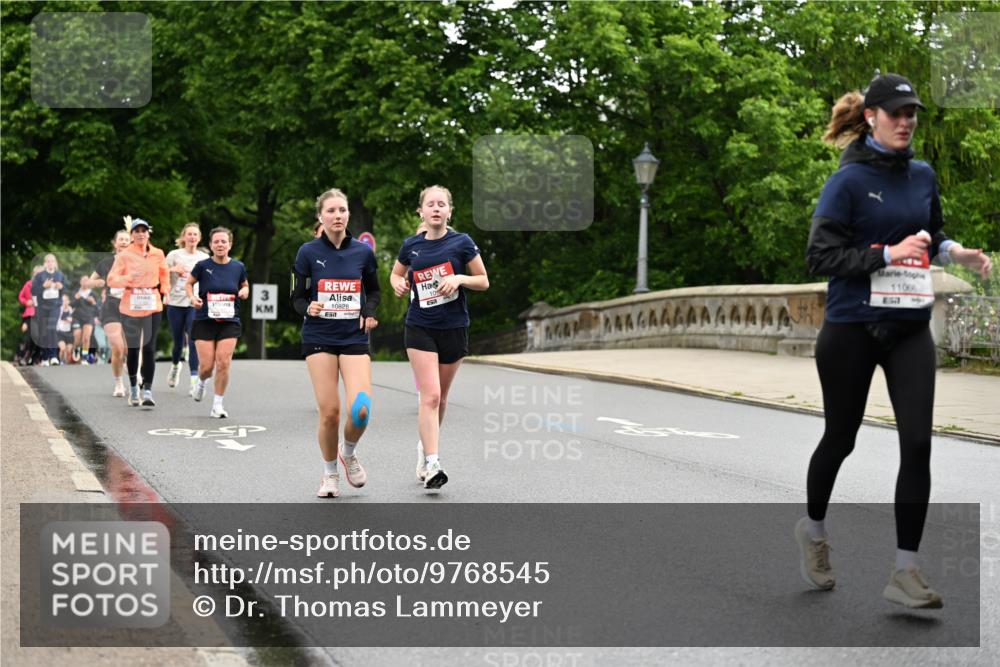 14.06.2026 - REWE Women's Run Dr. Thomas Lammeyer http://msf.ph/oto/9768545 14.06.2026 09:45:17 Laufen 3, 10828, 657, 11066 meine-sportfotos.de