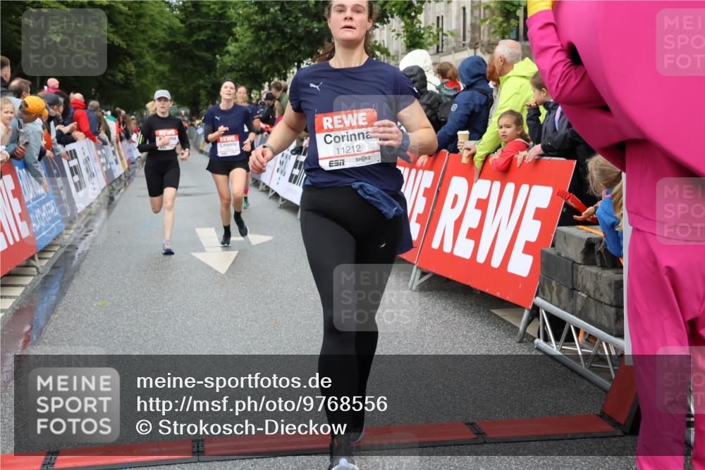 14.06.2026 - REWE Women's Run Strokosch-Dieckow http://msf.ph/oto/9768556 14.06.2026 09:53:21 Ziel 10107, 10424, 10693, 10768, 10943, 11173, 11212, 11272, 11416 meine-sportfotos.de
