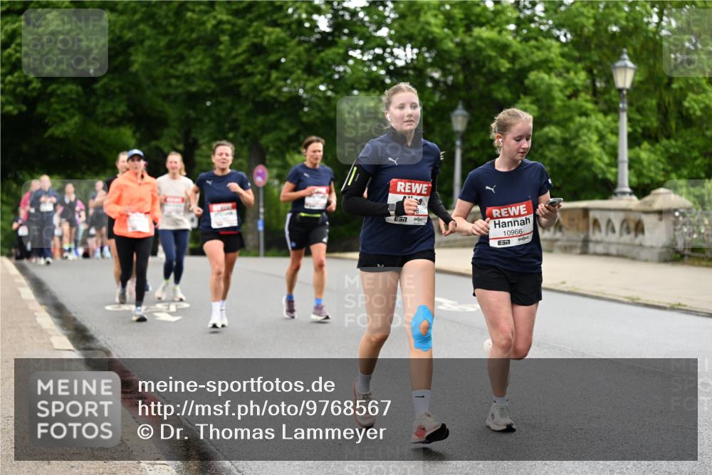 14.06.2026 - REWE Women's Run Dr. Thomas Lammeyer http://msf.ph/oto/9768567 14.06.2026 09:45:19 Laufen 10966 meine-sportfotos.de