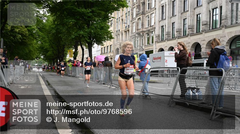 14.06.2026 - REWE Women's Run J. Mangold http://msf.ph/oto/9768596 14.06.2026 09:47:05 Ziel 10386, 10488, 10994 meine-sportfotos.de