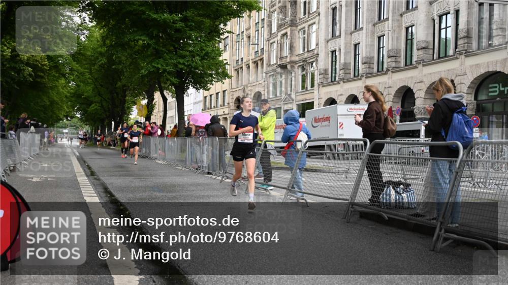 14.06.2026 - REWE Women's Run J. Mangold http://msf.ph/oto/9768604 14.06.2026 09:47:07 Ziel 10081, 10488, 10994 meine-sportfotos.de