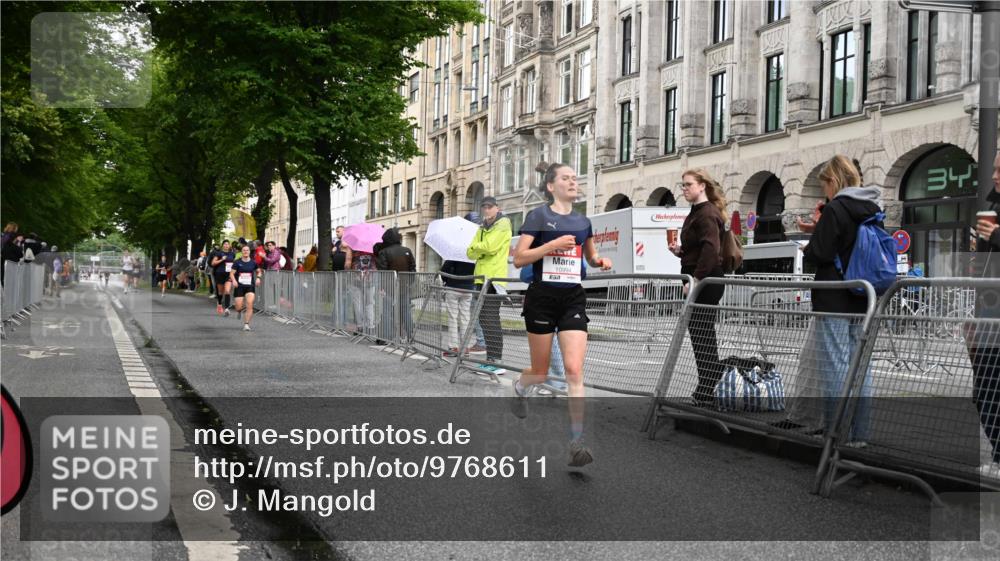 14.06.2026 - REWE Women's Run J. Mangold http://msf.ph/oto/9768611 14.06.2026 09:47:08 Ziel 10081, 10118, 10488, 10994 meine-sportfotos.de