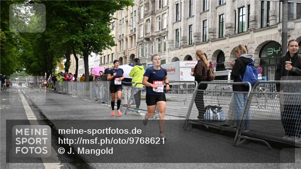 14.06.2026 - REWE Women's Run J. Mangold http://msf.ph/oto/9768621 14.06.2026 09:47:12 Ziel 10081, 10118, 10994 meine-sportfotos.de